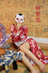 【YiTuYu-艺图语】2021.10.25 醉繁花 - 小颖 [33P-355MB]