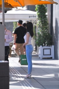 【精选街拍】Vol.2999 最简单牛仔裤搭配 [62P-2.06GB]