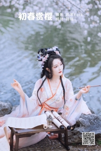 【YiTuYu-艺图语】2022.06.24 初春赏樱 - 璐璐haley [43P-356MB]