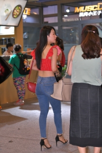 【精选街拍】Vol.3572 甜美气质牛仔裤美女 [29P-431MB]